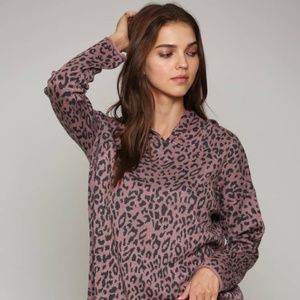 LEOPARD PRINT HOODIE SWEATER